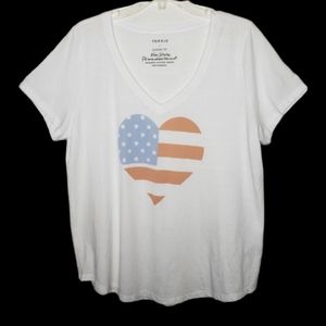 Torrid V-Neck Tee Short Sleeve White with American Flag Size 1X 14-16 NWOT